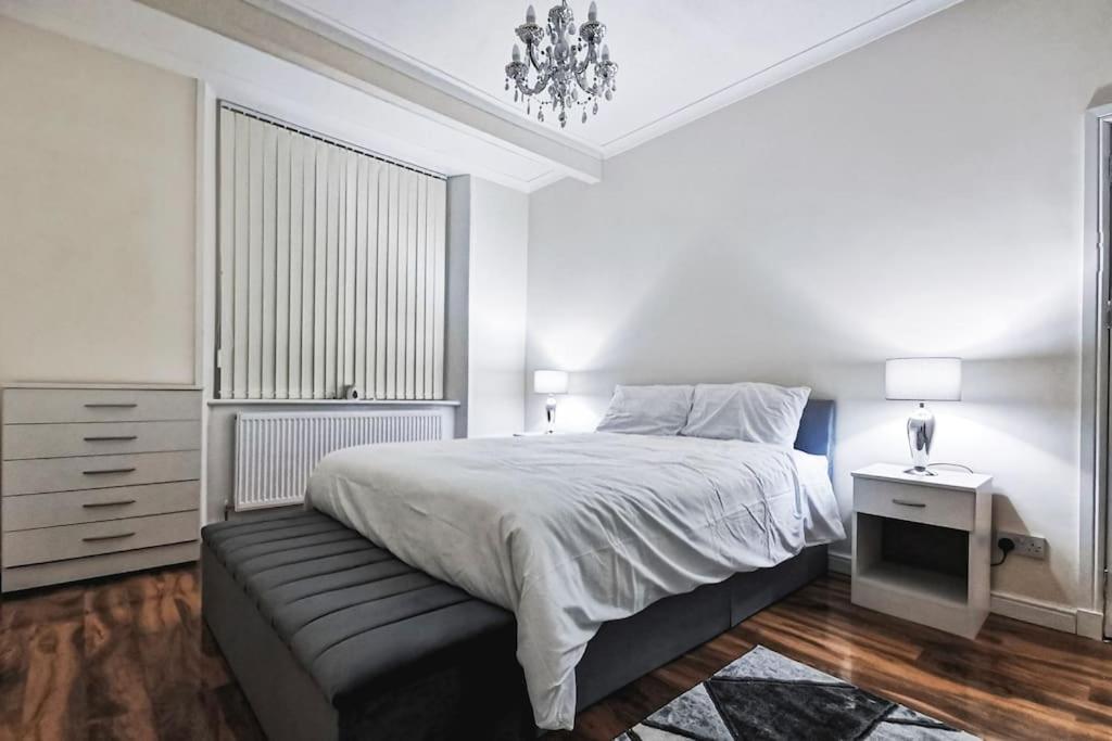 Glasgow Southside: Cosy 2 Bedroom Apartment Luaran gambar