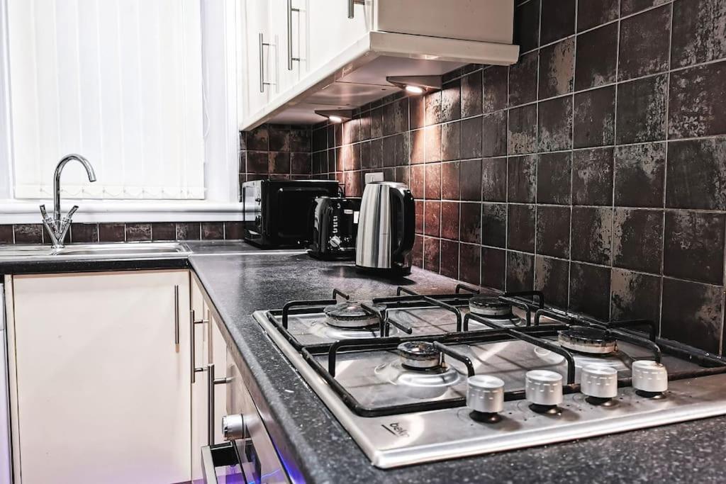 Glasgow Southside: Cosy 2 Bedroom Apartment Luaran gambar